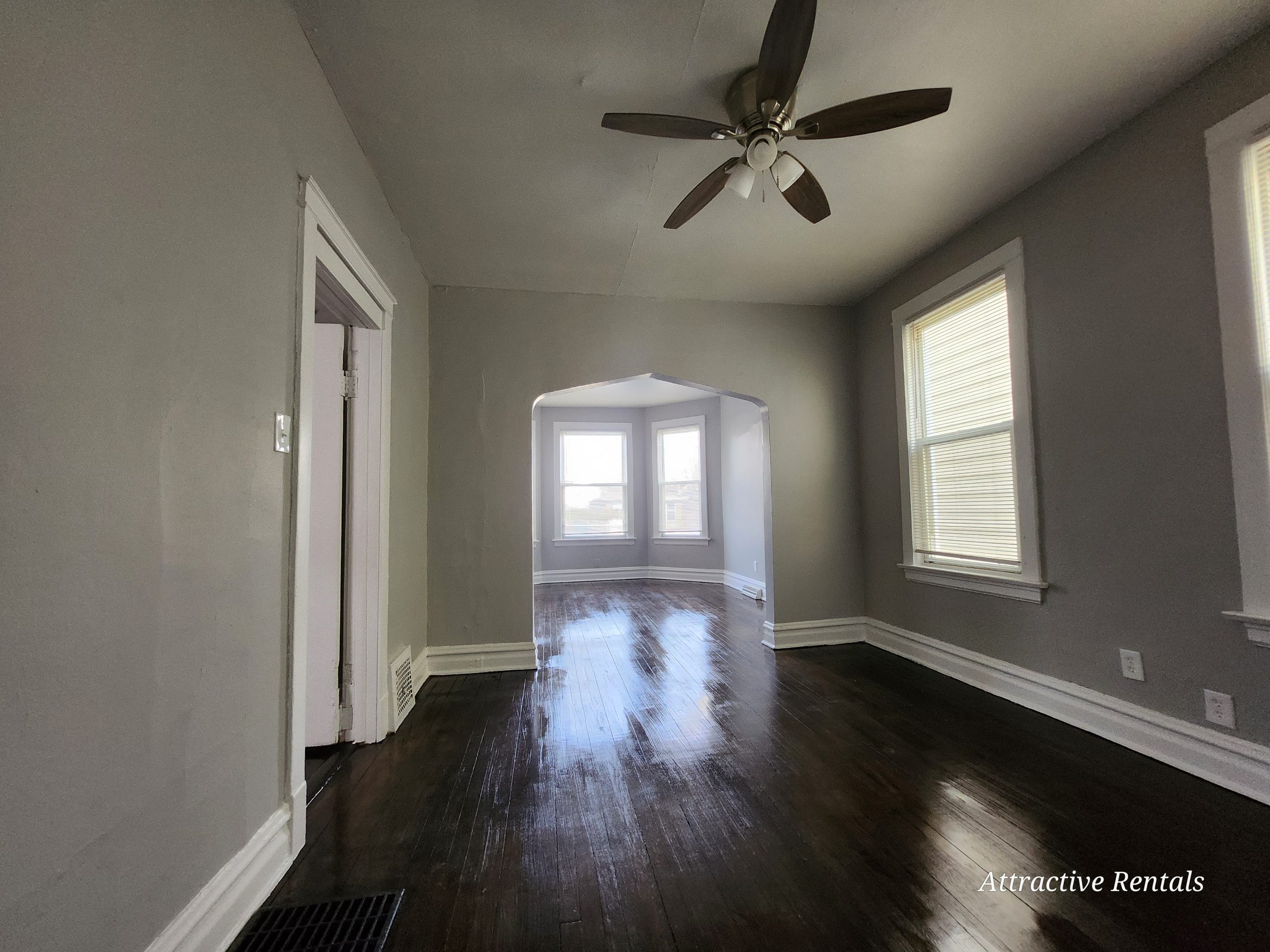 SPLENDID GRAND CROSSING 2BR $1350